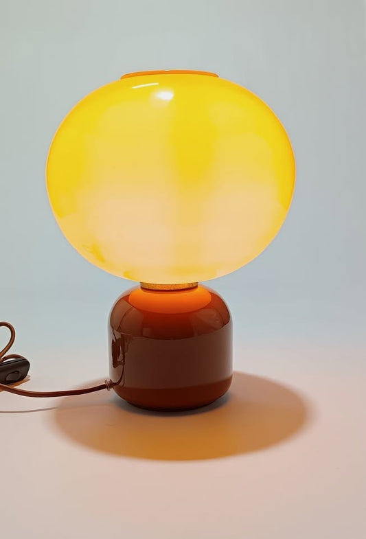 Lámpara de mesa de cristal moderna