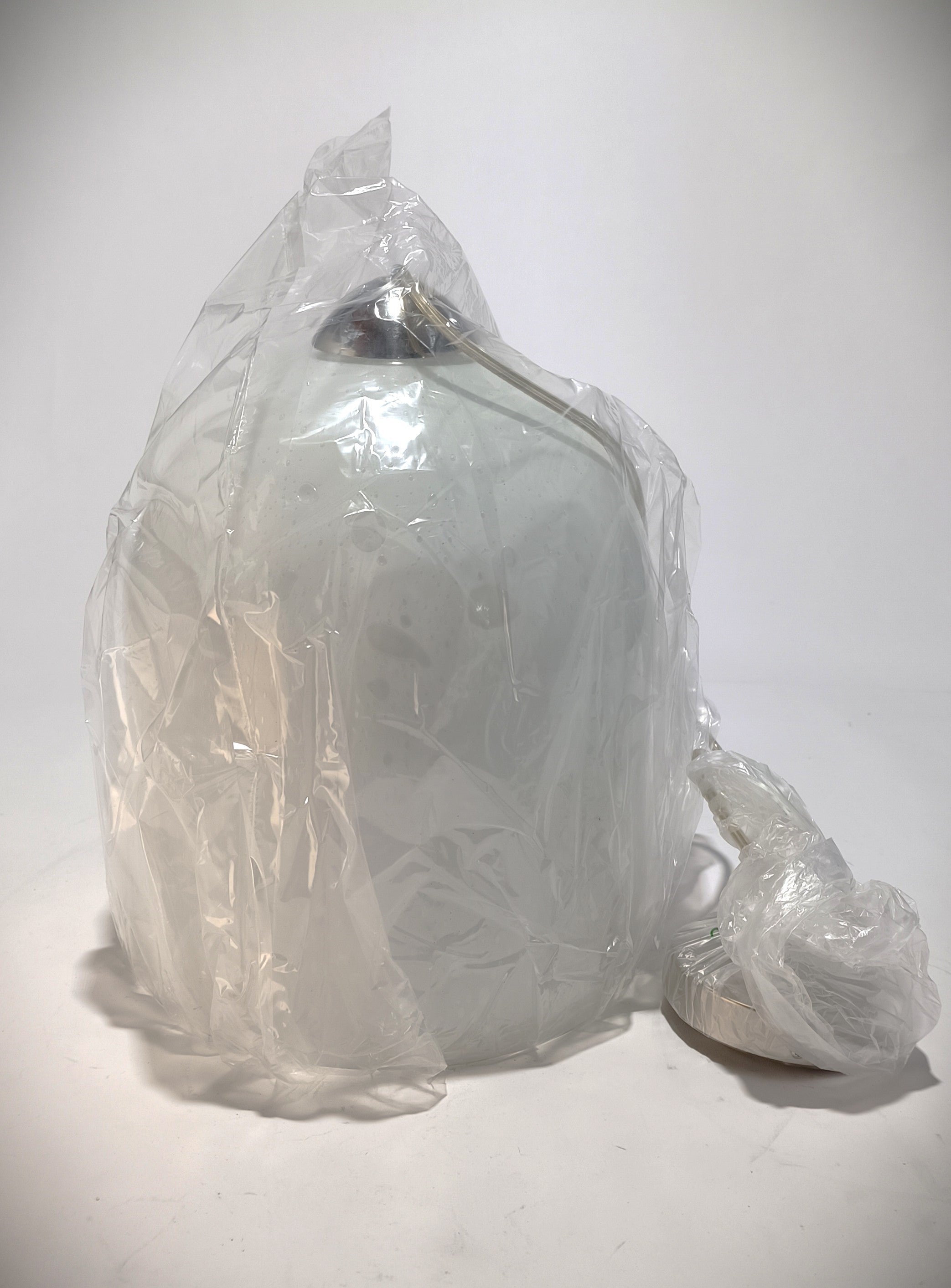 Candeeiro de Teto em Vidro Branco com Efeito Bolha