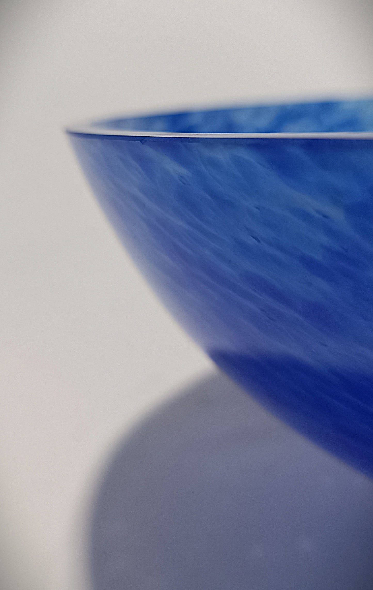 Cuenco azul decorativo