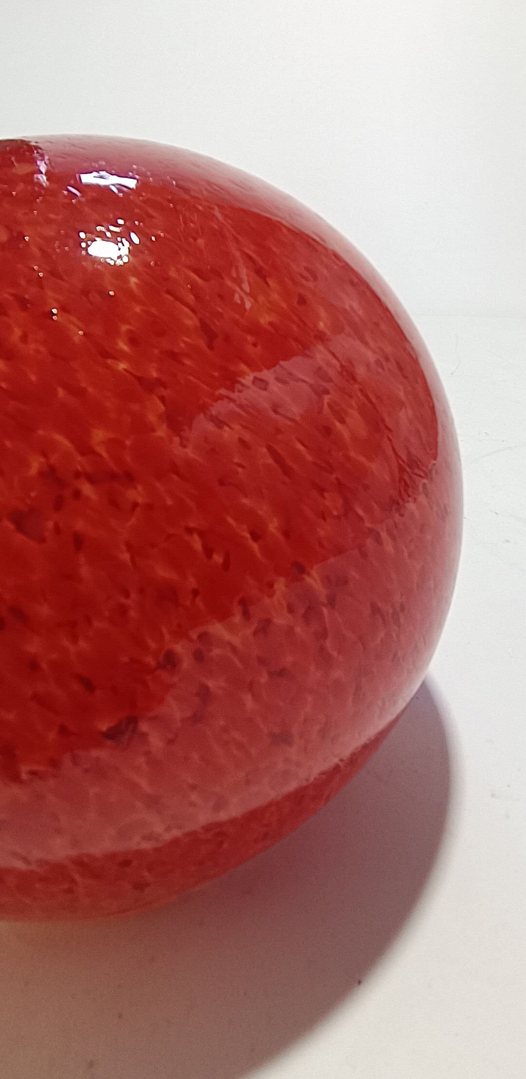 Lámpara de mesa | Bola de cristal roja