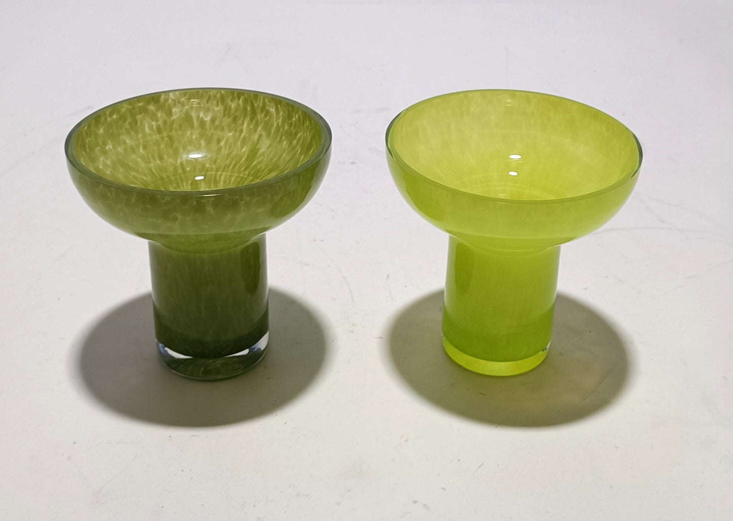 Luz de té en vidrio verde oscuro