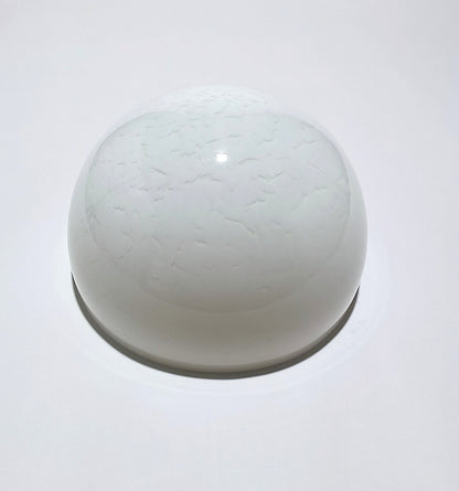 Pantalla para bombilla tipo "Seta" con veta blanca.