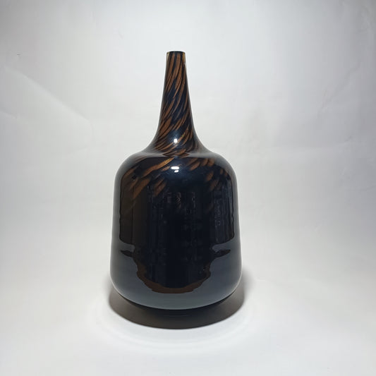 Base de candeeiro de mesa com grãos dourados