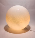 Globo de cristal opalino de 35 cm, con bombilla RGB incluida.