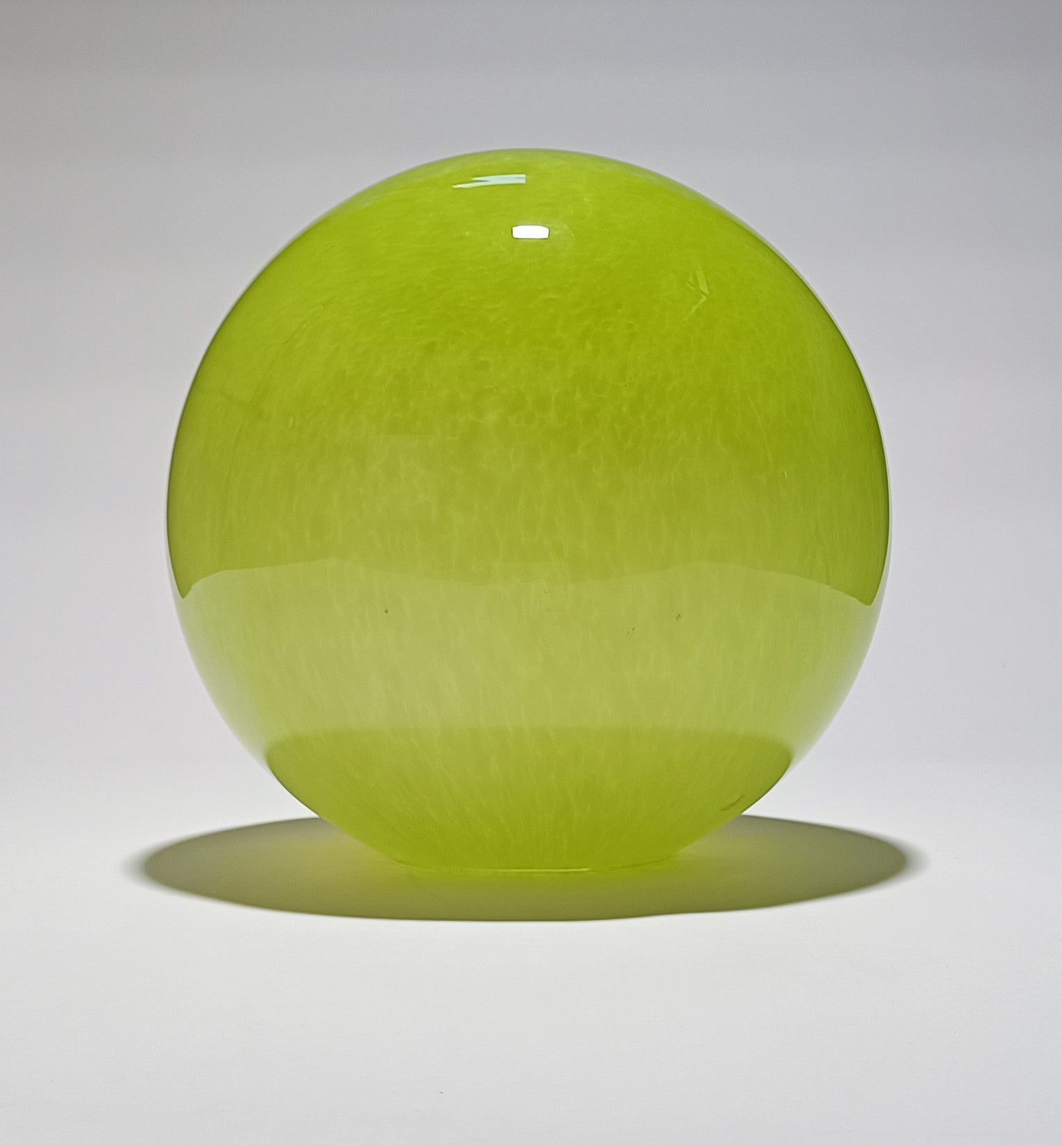 Globo de Vidrio Soplado Verde Lima | Pieza para Iluminación | Ø35
