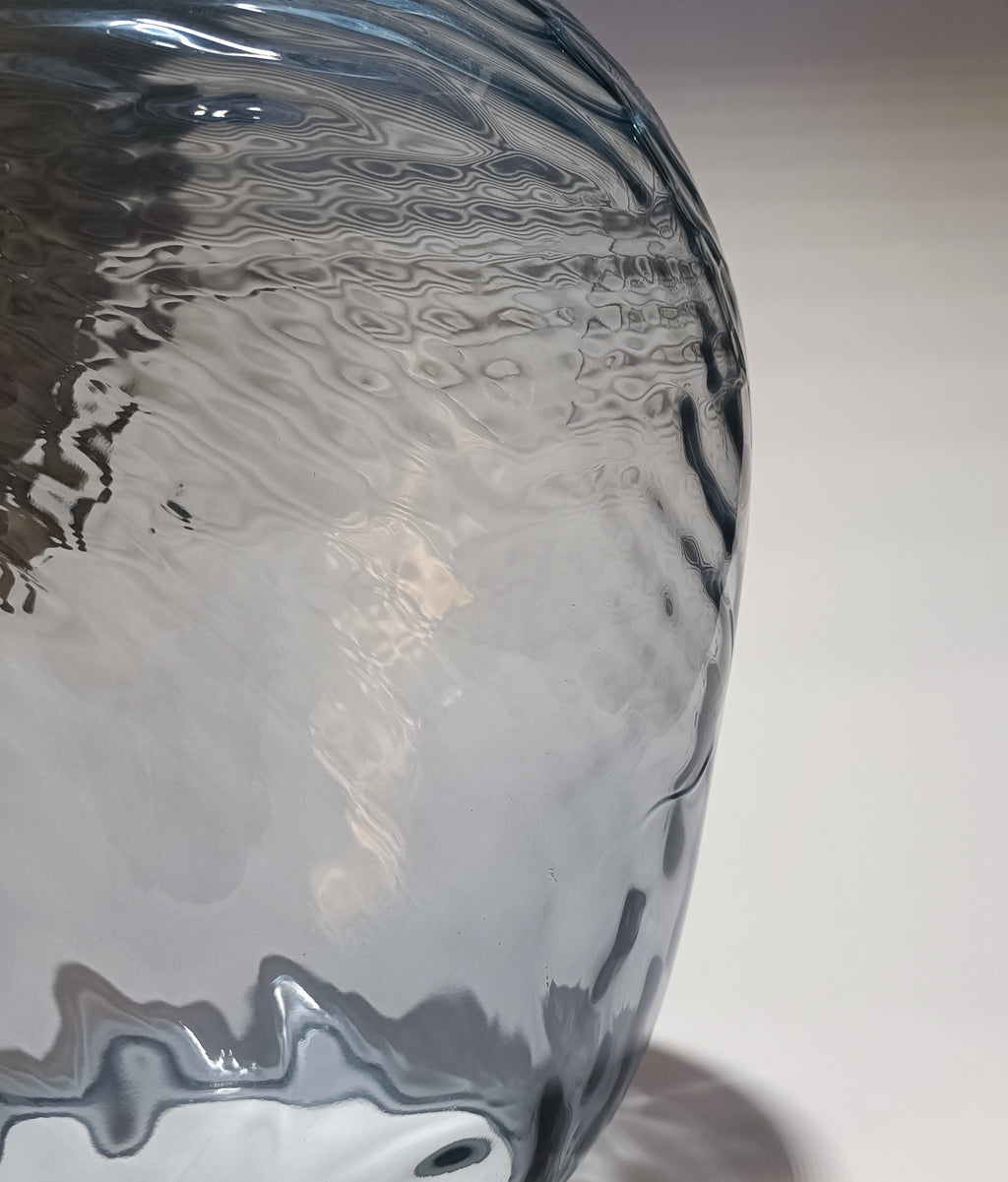 Abat-jour en Verre Soufflé Artisanal Ovale Cannelé — Lampadaire