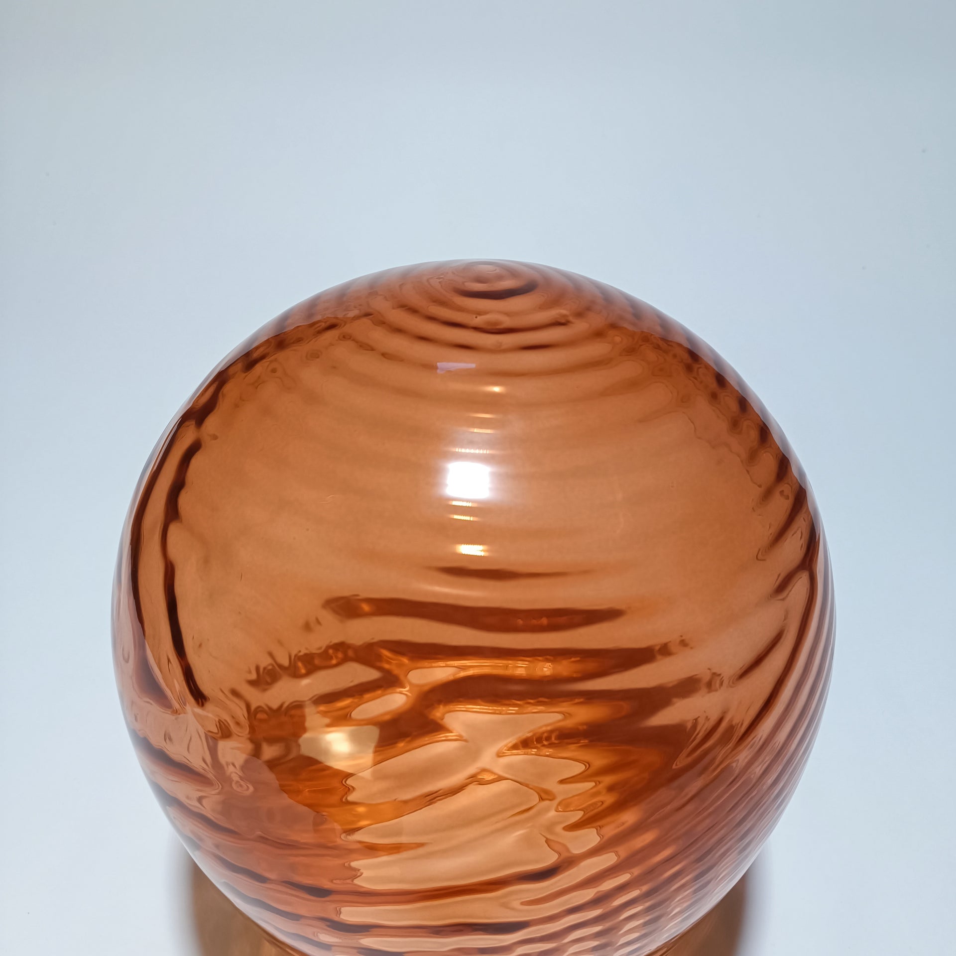 Abat-jour en Verre Soufflé Artisanal Ovale Cannelé — Lampadaire