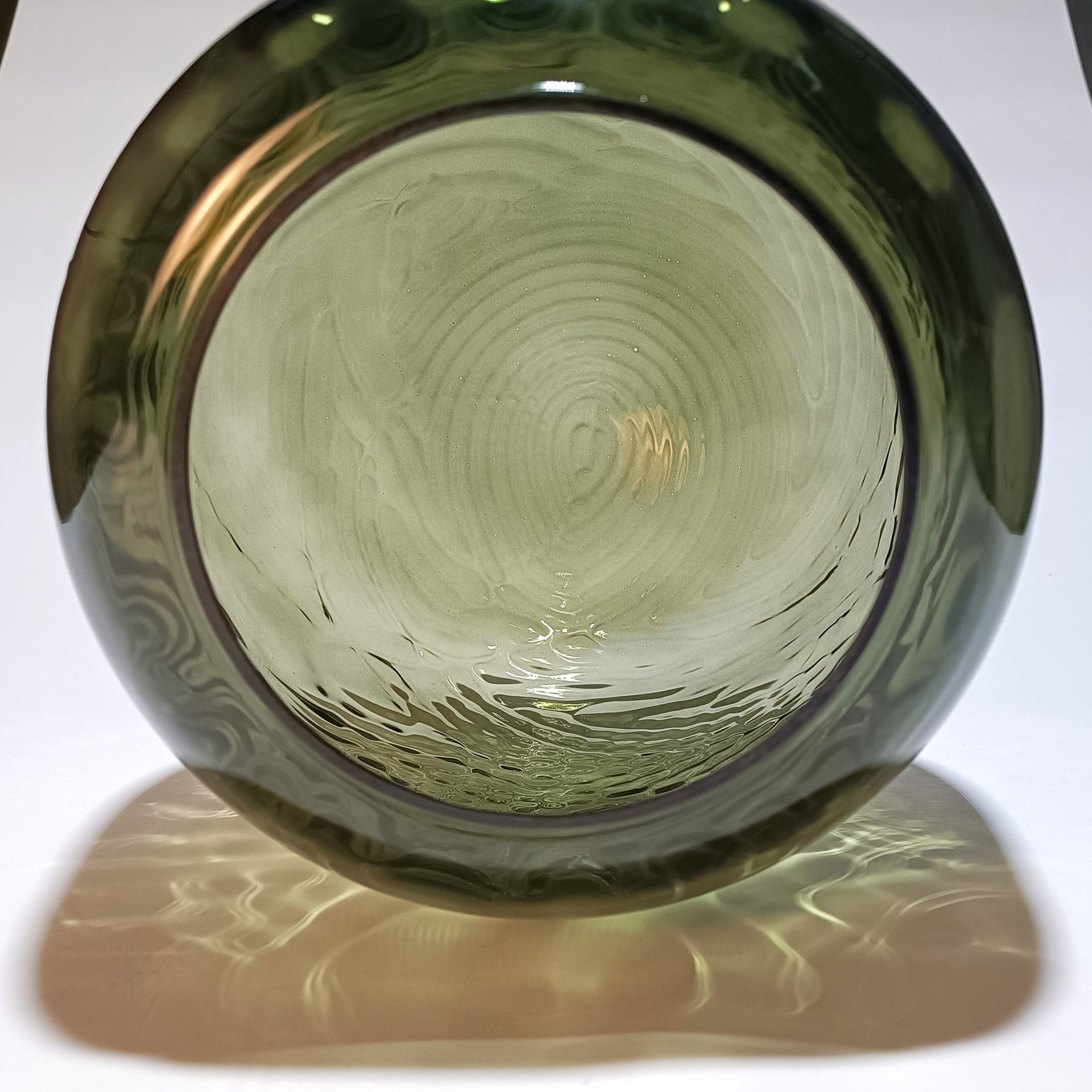 Abat-jour en Verre Soufflé Artisanal Ovale Cannelé — Lampadaire