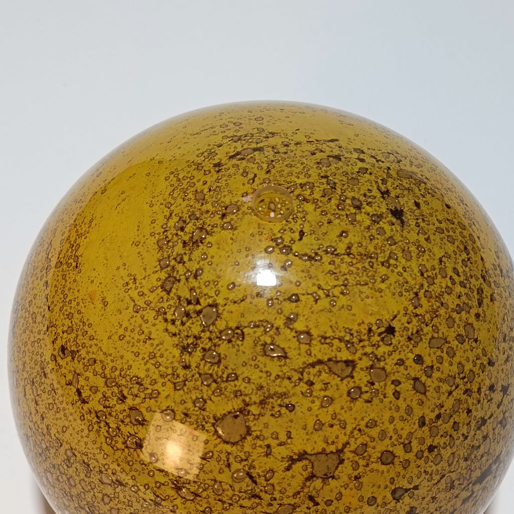 Abajur Esfera Vidro Artesanal Volkano Âmbar Dourado