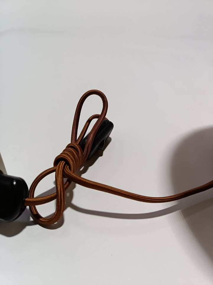 Lámpara de mesa de cristal moderna