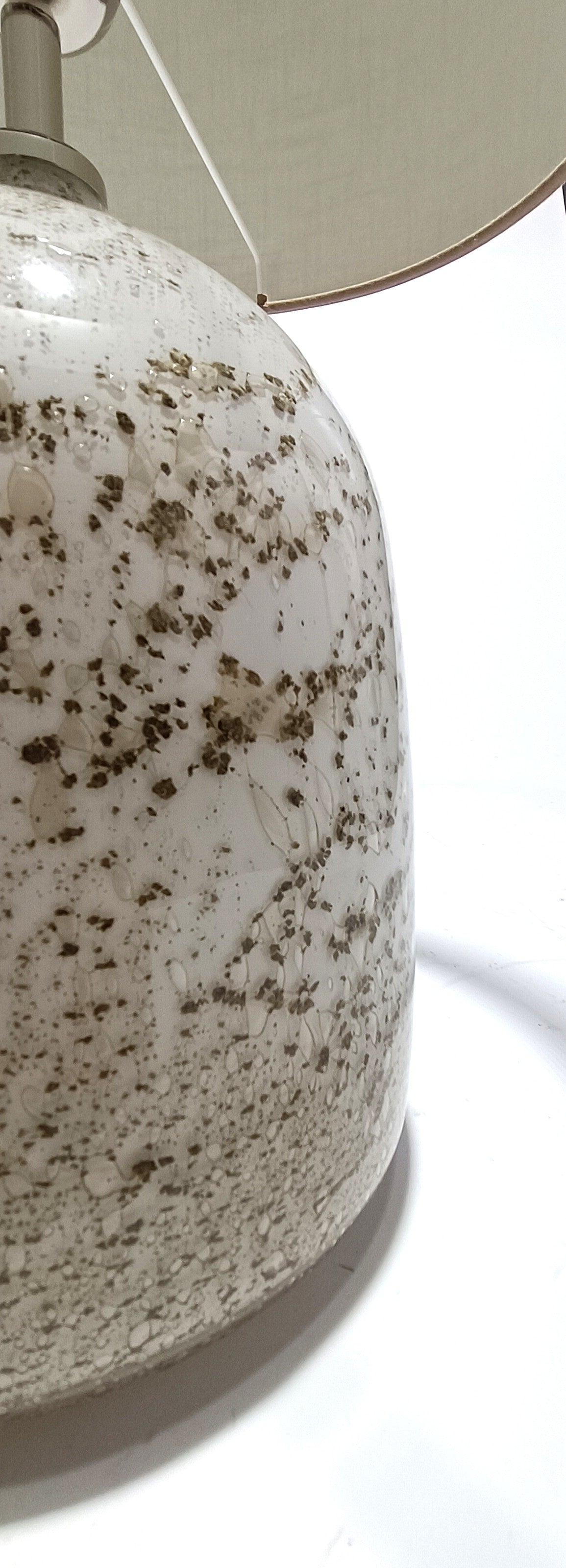 Base de lámpara de mesa White Volcano