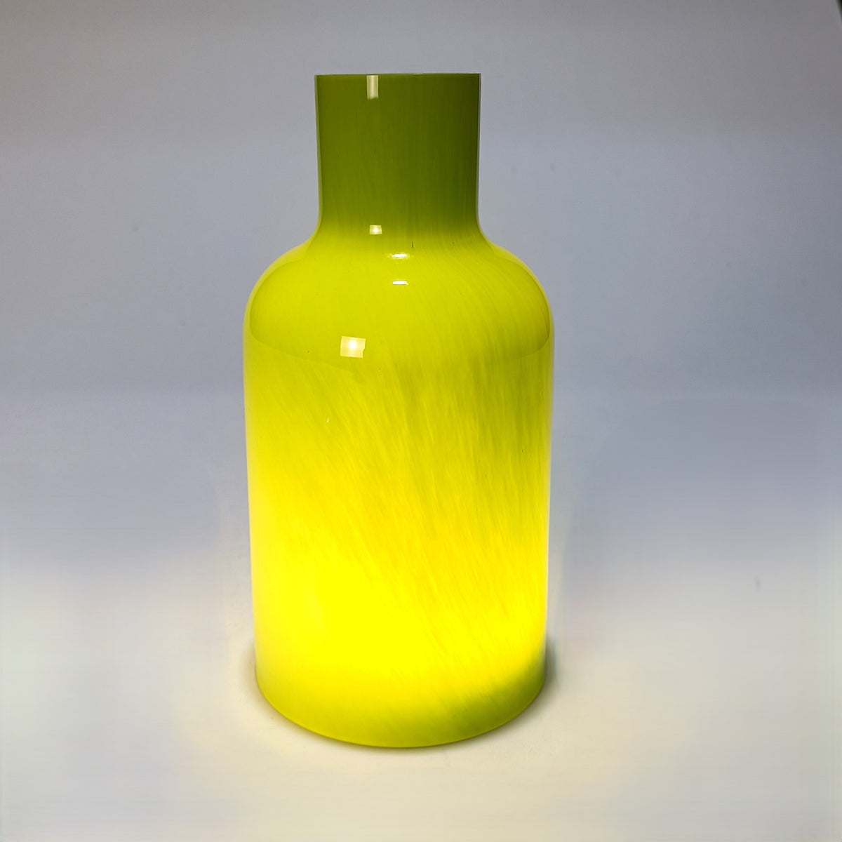 Bottle-shaped table lamp in blown glass, several colours – view 2