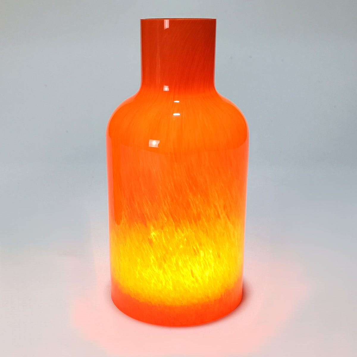 Bottle-shaped table lamp in blown glass, several colours – view 5