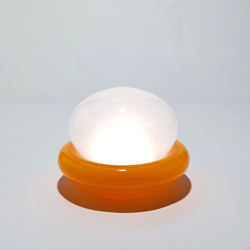 Cordless table lamp in orange glass, Nebulume model – view 2