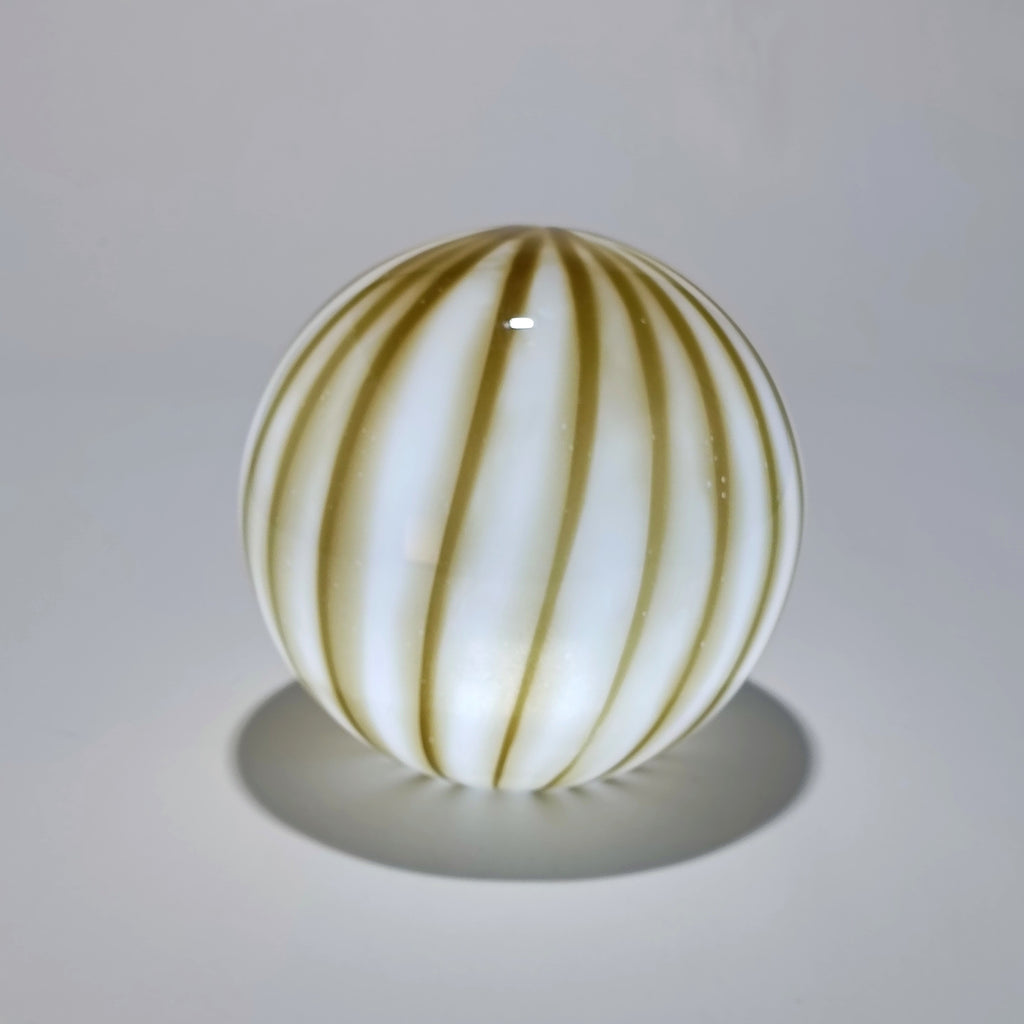 Cordless table lamp in olive-green striped opal glass, Ø 25 cm – view 4
