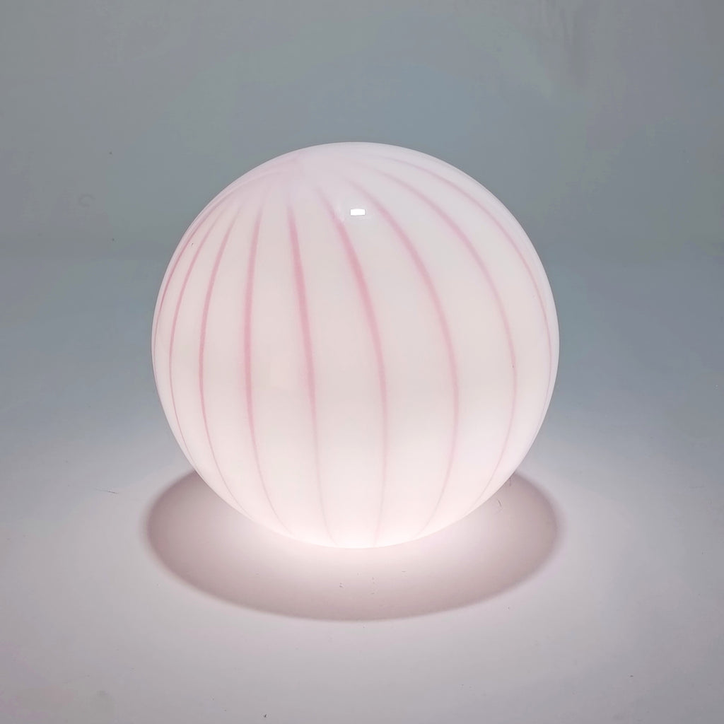 Cordless table lamp in pink striped blown glass, Ø 25 cm