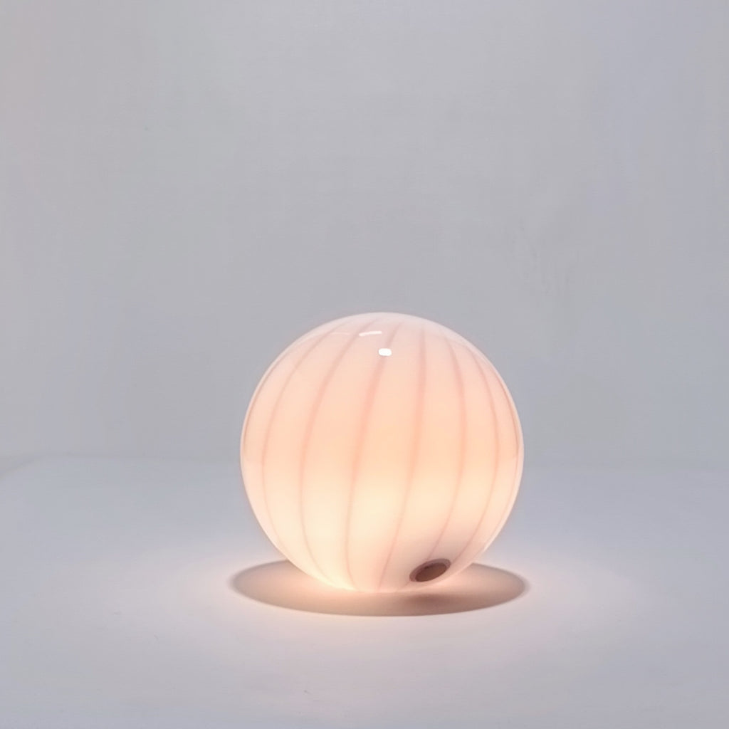 Cordless table lamp in pink striped blown glass, Ø 25 cm – view 4