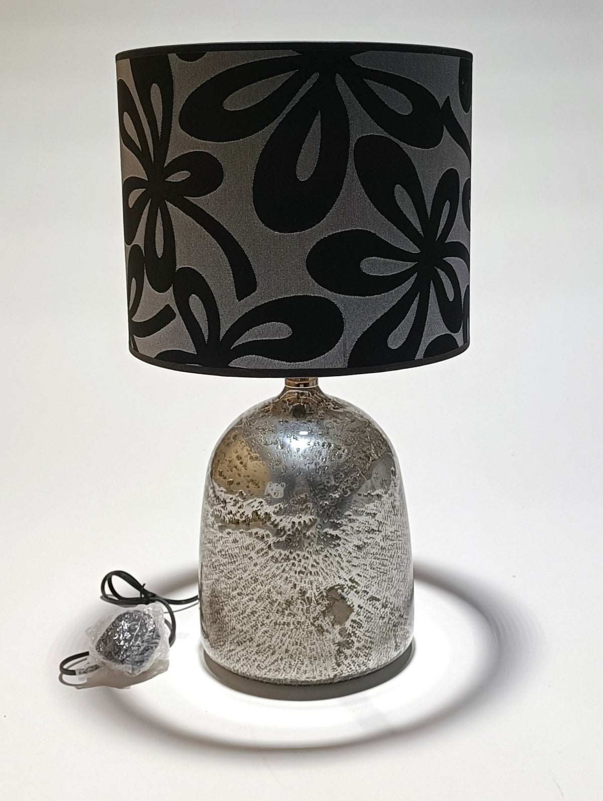 Table lamp in silvered glass, Volkano model