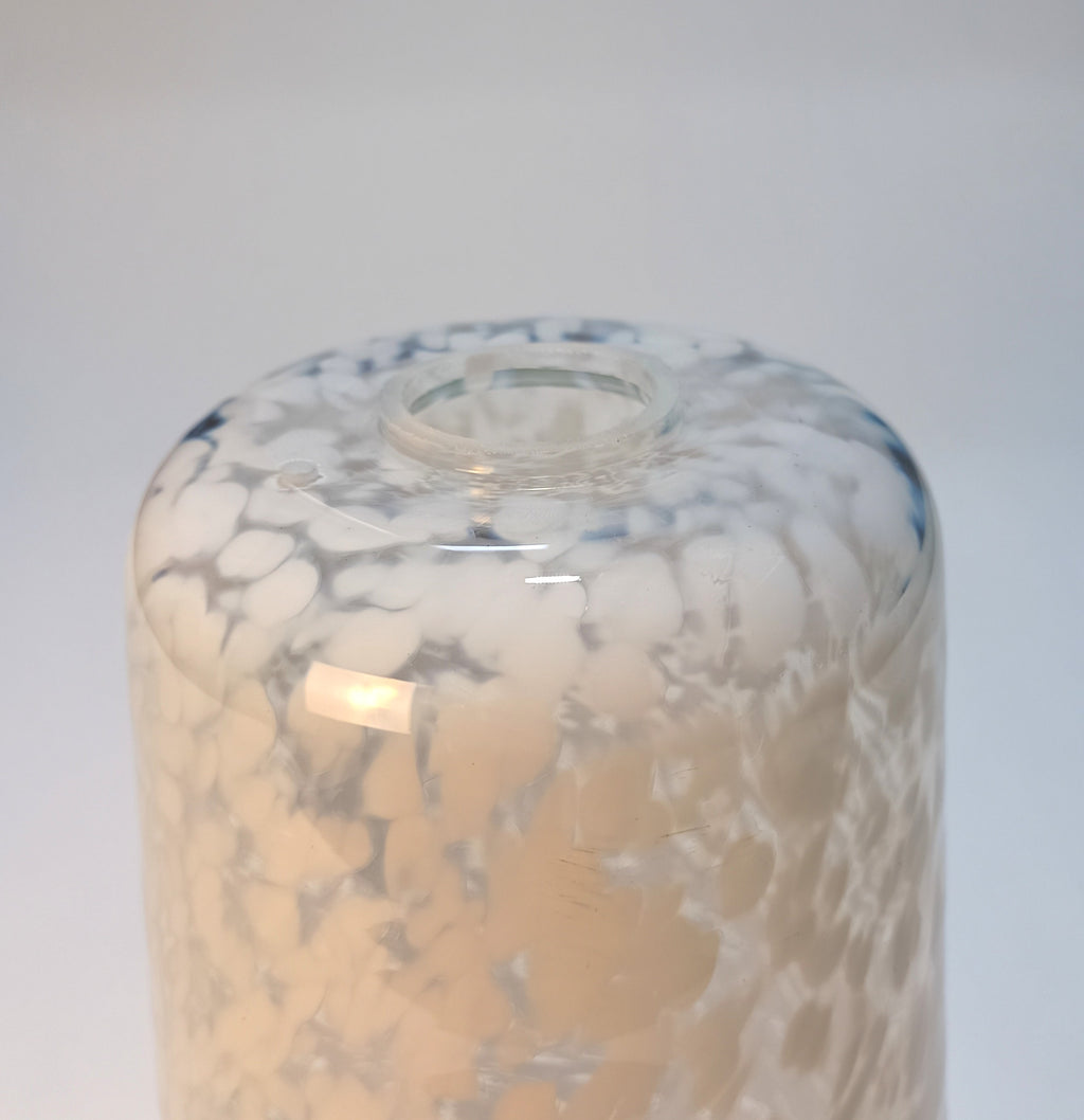 Ceiling pendant light in glass with opal speckles – view 10