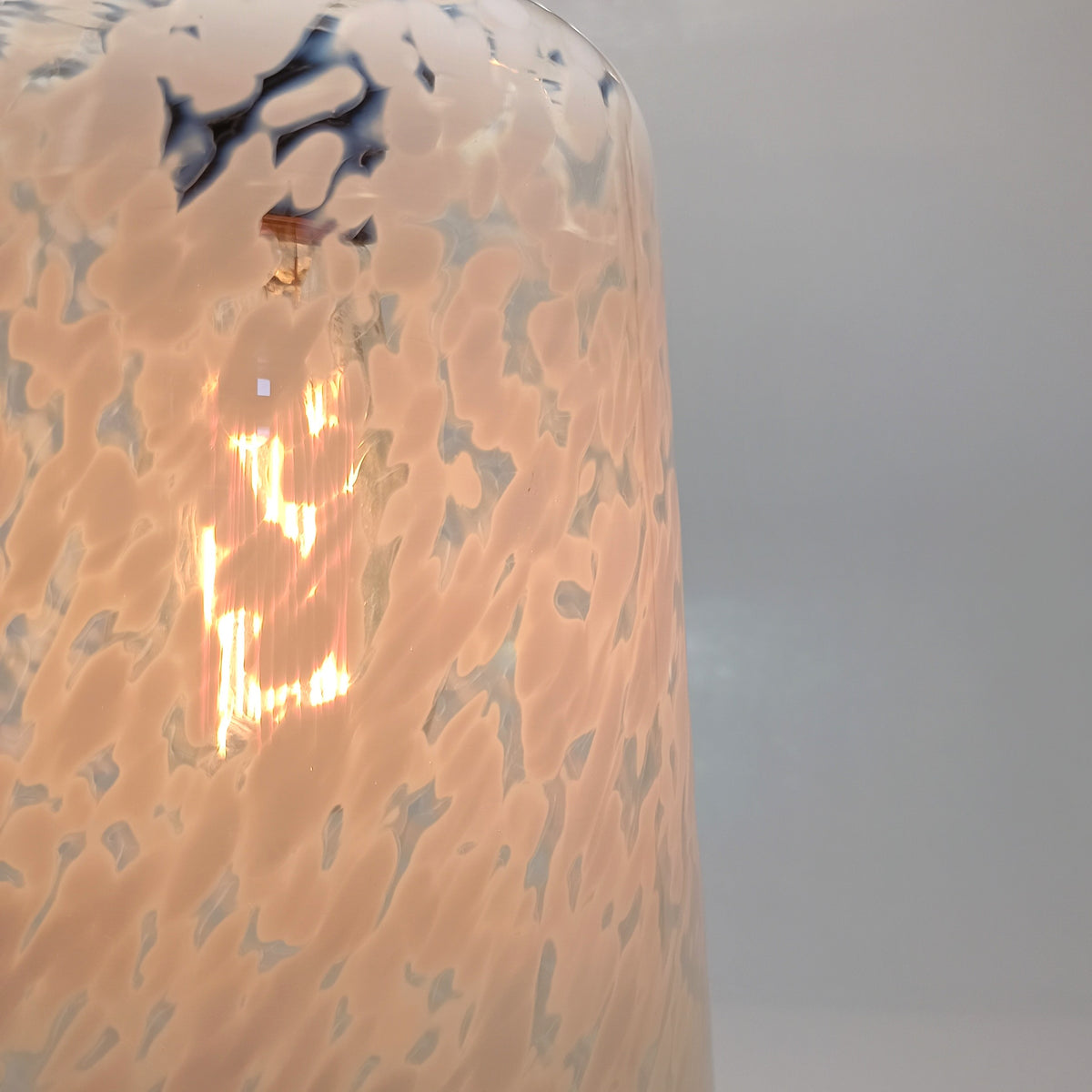 Ceiling pendant light in glass with opal speckles – view 2
