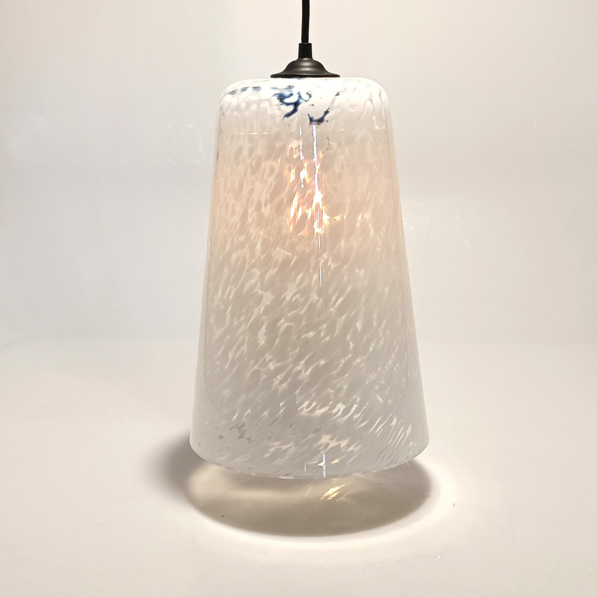 Ceiling pendant light in glass with opal speckles – view 5