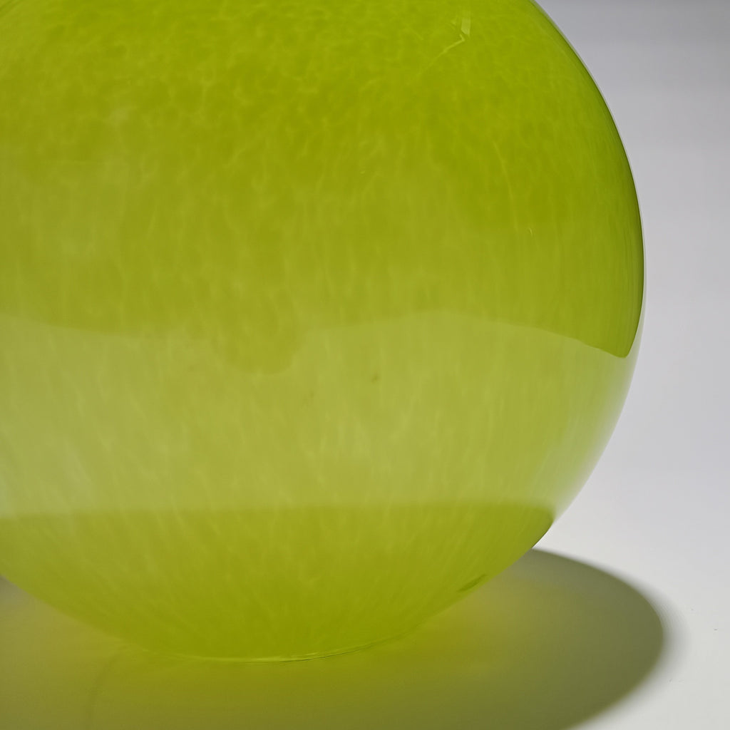 Lime-green blown glass globe for lamp, Ø 35 cm – view 3