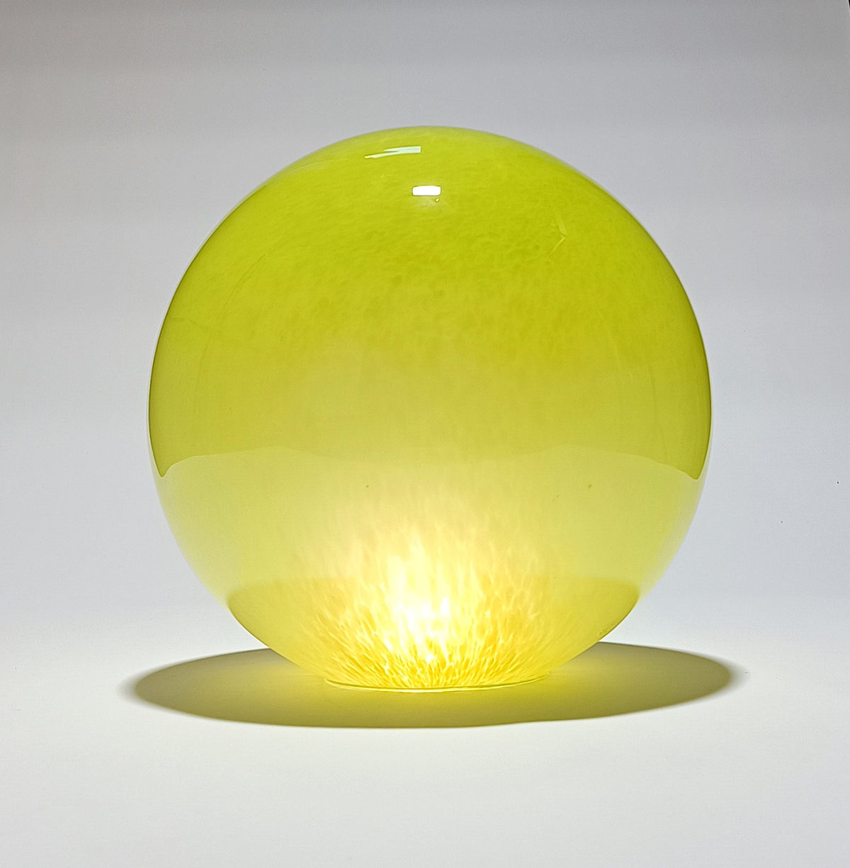 Lime-green blown glass globe for lamp, Ø 35 cm – view 6