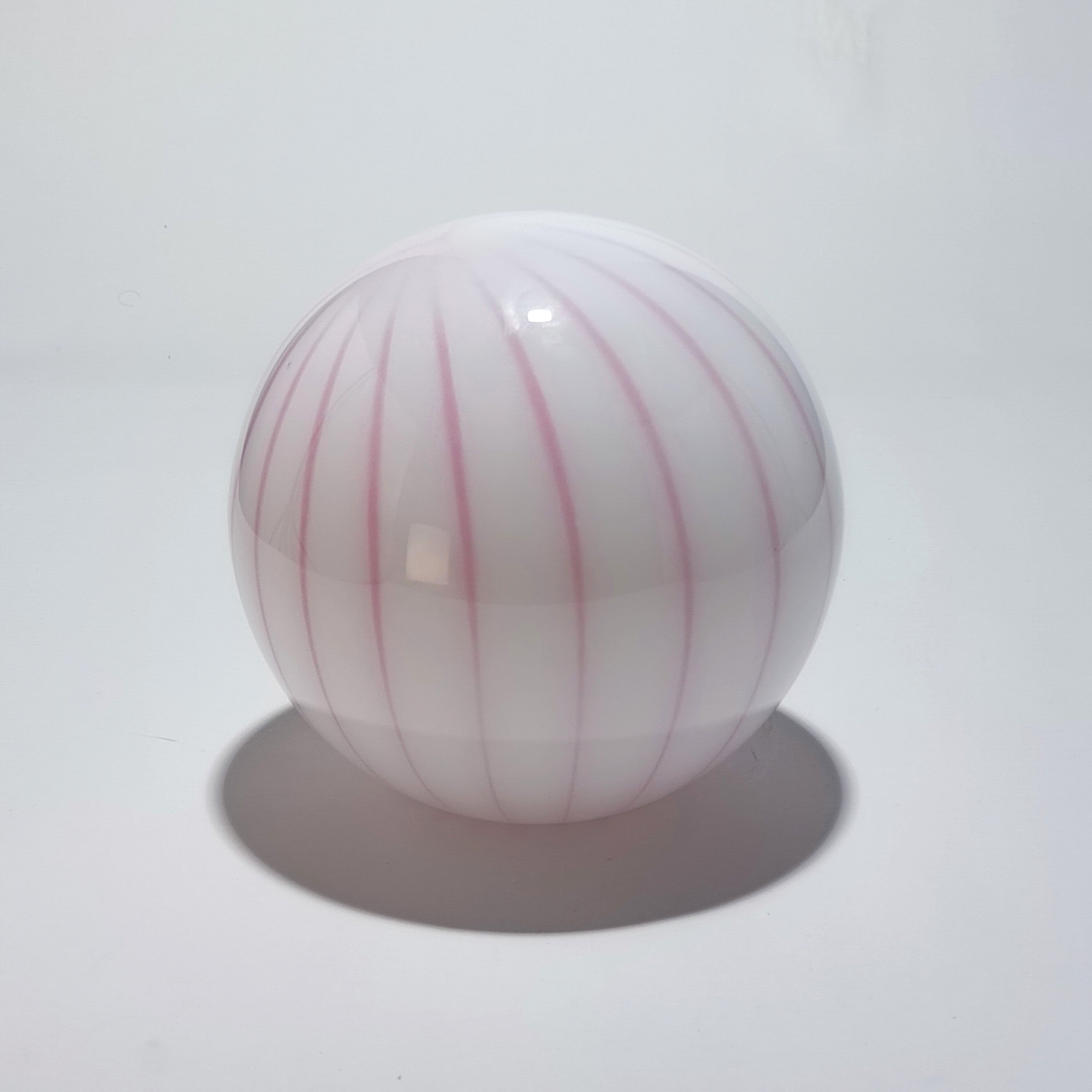 Candeeiro de Mesa Sem Fios em Vidro Soprado – Rosa Raiado | Ø 25 cm