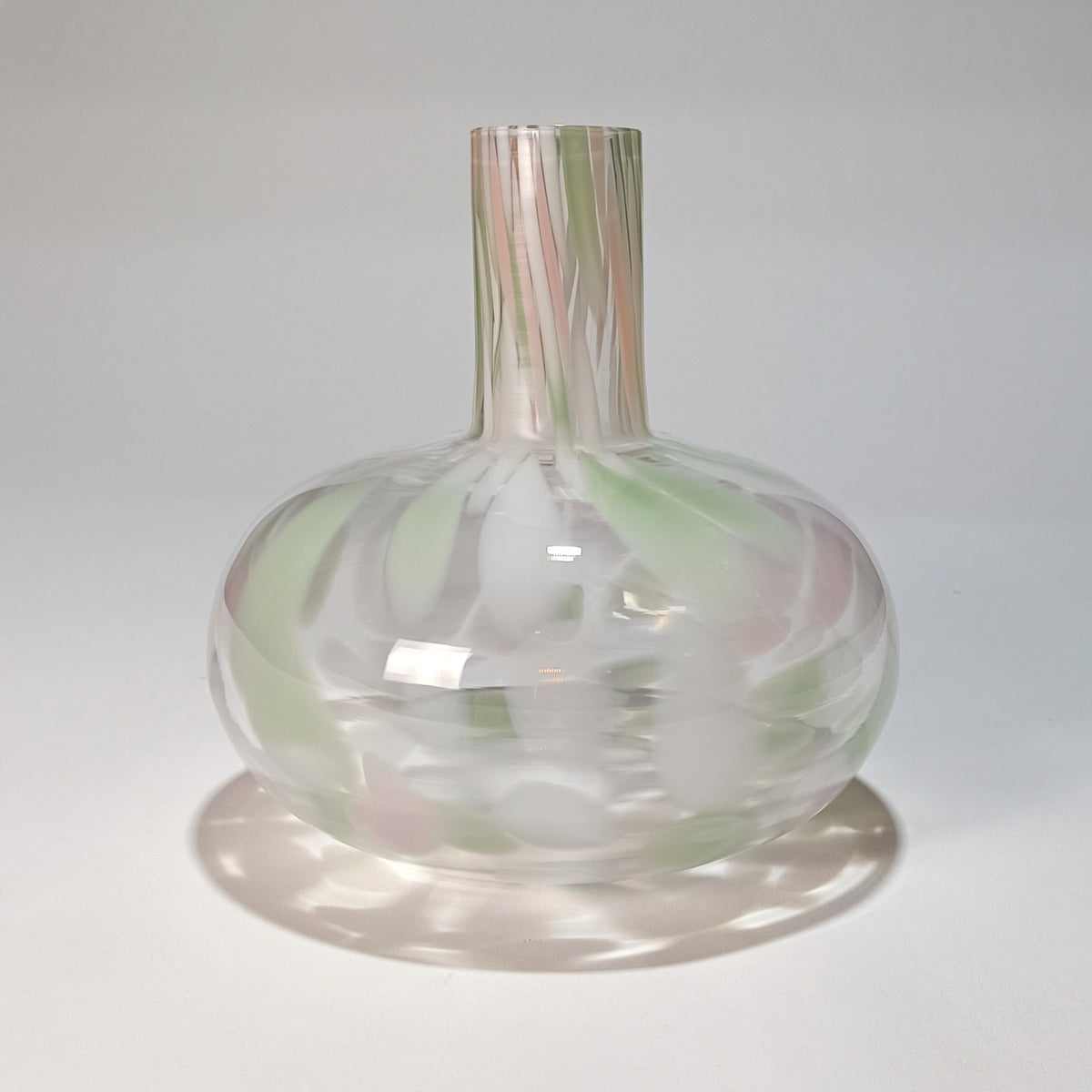 Vaso decorativo em vidro soprado, Aurora Flow – vista 2