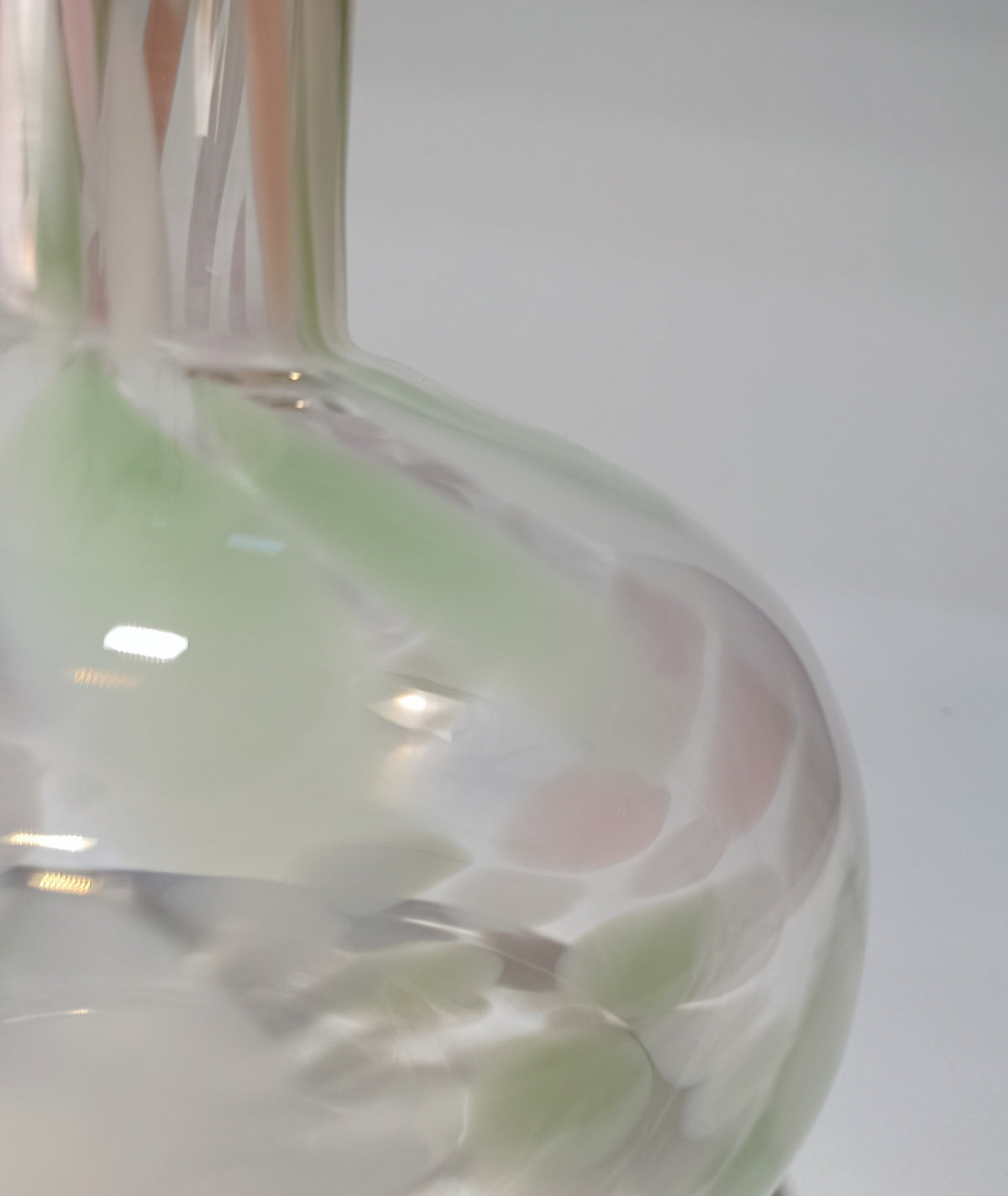 Vaso decorativo em vidro soprado, Aurora Flow – vista 4
