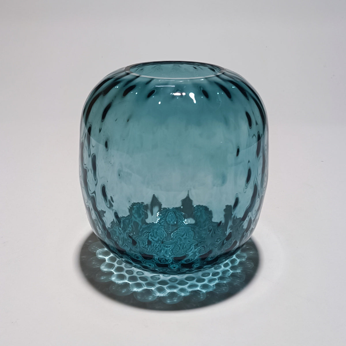 Vaso em vidro soprado com canelado direito – vista 3