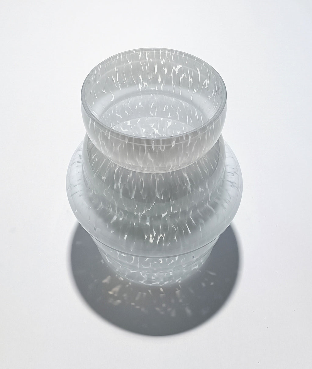 Vaso em vidro soprado ondulado, granulado – vista 4
