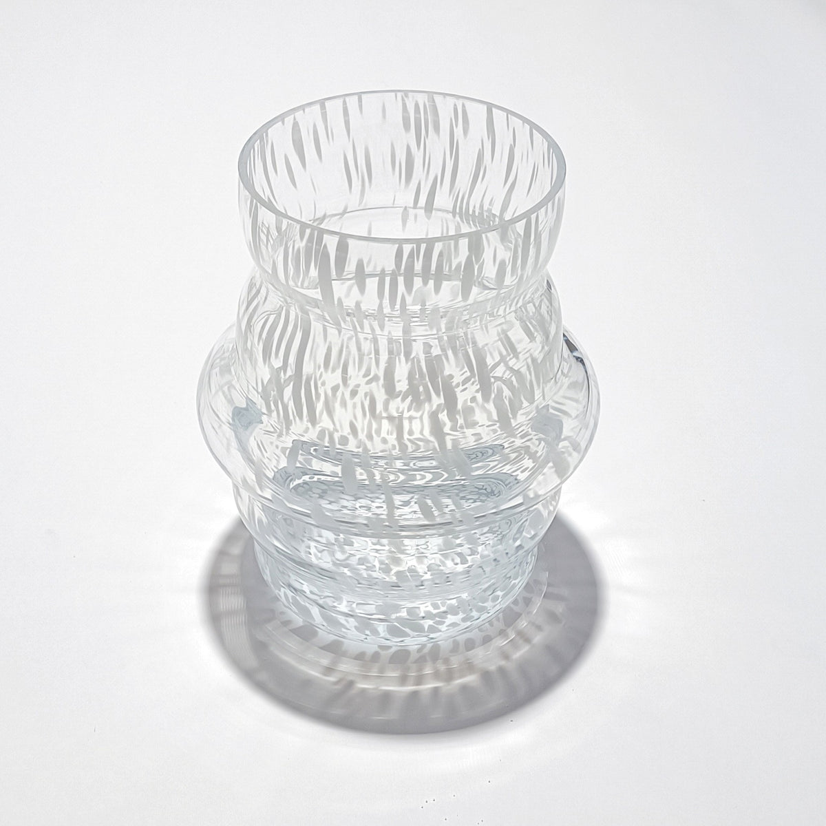 Vaso em vidro soprado ondulado, grão opala – vista 2