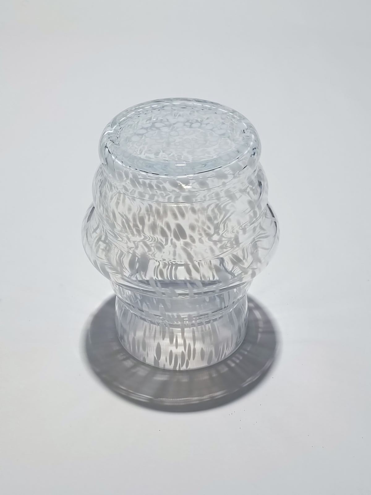Vaso em vidro soprado ondulado, grão opala – vista 3